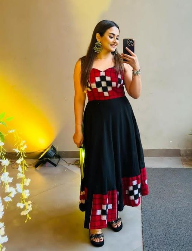 1046 Sambalpuri Round top